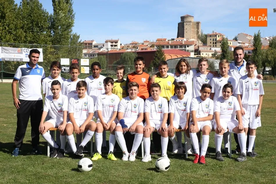 Foto 7 - El Alba de Tormes Club de F&uacute;tbol presume de su cantera