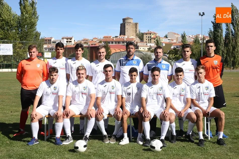 Foto 6 - El Alba de Tormes Club de F&uacute;tbol presume de su cantera