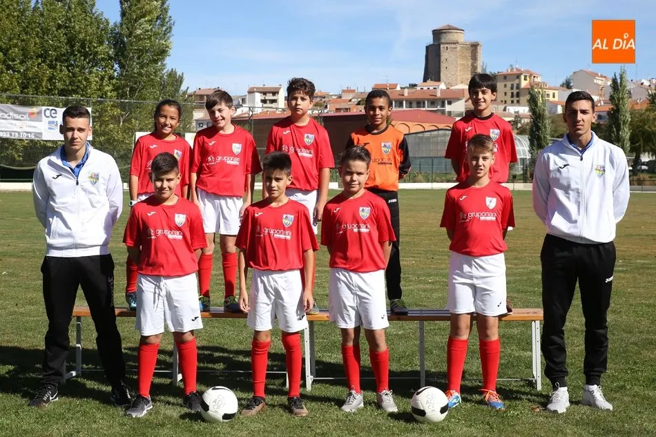 Foto 5 - El Alba de Tormes Club de F&uacute;tbol presume de su cantera