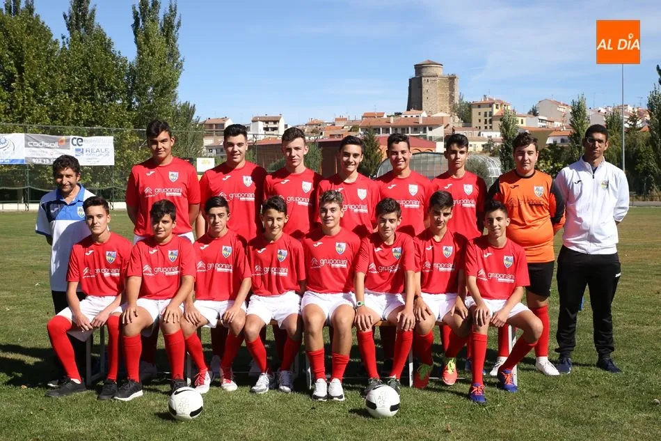Foto 3 - El Alba de Tormes Club de F&uacute;tbol presume de su cantera