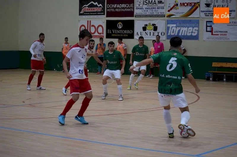 El Piensos Durán Albense se da un festín contra el Zamora (7-2)