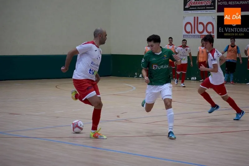 Foto 10 - El Piensos Dur&aacute;n Albense se da un fest&iacute;n contra el Zamora (7-2)