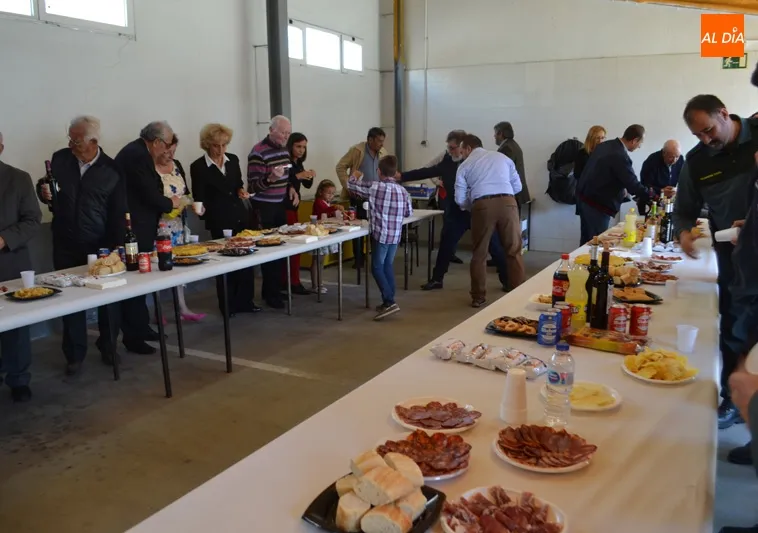 Foto 3 - La Guardia Civil, arropada un a&ntilde;o m&aacute;s en el d&iacute;a grande de su patrona