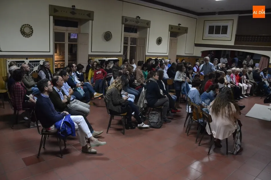 Foto 6 - Gran asistencia a la charla de apertura de &lsquo;El Cielo de Ciudad Rodrigo&rsquo;  