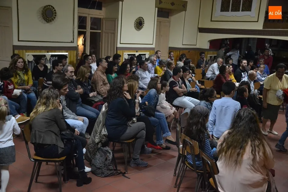Foto 5 - Gran asistencia a la charla de apertura de &lsquo;El Cielo de Ciudad Rodrigo&rsquo;  