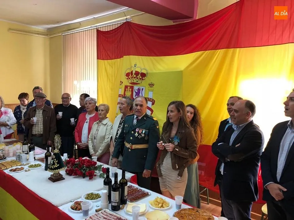 Foto 2 - La Sierra de Francia se suma a la celebraci&oacute;n de la Fiesta Nacional