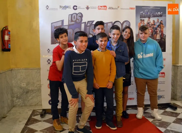 Foto 7 - &lsquo;Los Futbol&iacute;smos&rsquo; abarrotan el Calder&oacute;n durante la premiere de la pel&iacute;cula en Pe&ntilde;aranda