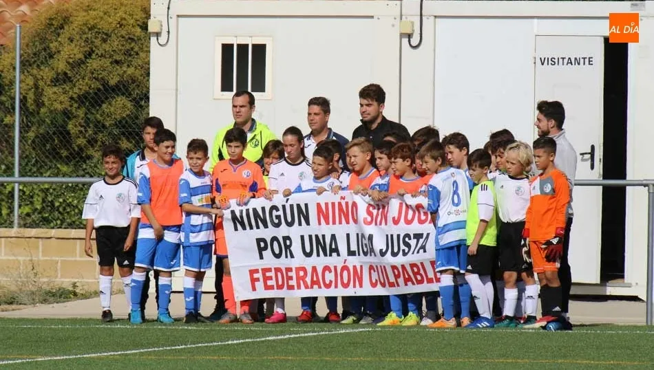 Los equipos siguen protestando por una solución por la Liga de Tercera Alevín y el Salamanca CF...