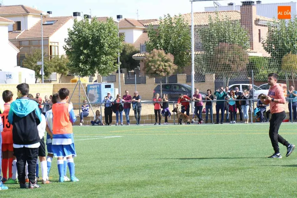 Foto 11 - Los equipos siguen protestando por una soluci&oacute;n por la Liga de Tercera Alev&iacute;n y el Salamanca CF...