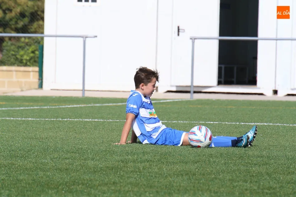 Foto 8 - Los equipos siguen protestando por una soluci&oacute;n por la Liga de Tercera Alev&iacute;n y el Salamanca CF...