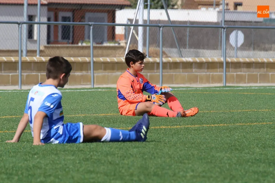 Foto 7 - Los equipos siguen protestando por una soluci&oacute;n por la Liga de Tercera Alev&iacute;n y el Salamanca CF...