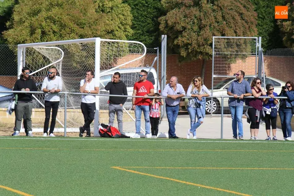 Foto 3 - Los equipos siguen protestando por una soluci&oacute;n por la Liga de Tercera Alev&iacute;n y el Salamanca CF...