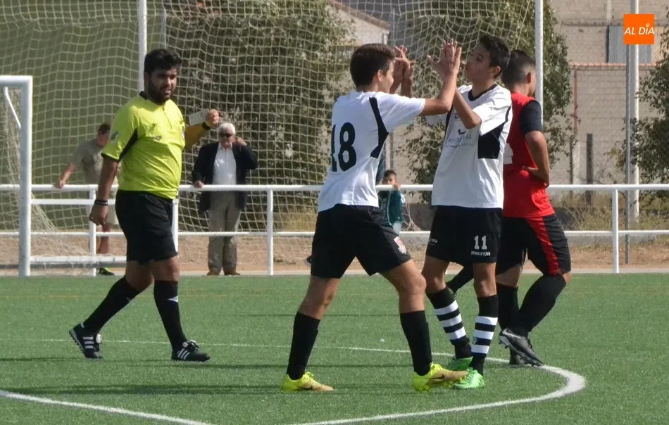 Foto 11 - [MARCADOR 13|14 OCT] El Cadete del Ciudad Rodrigo consigue su 1&ordf; victoria con goleada incluida  