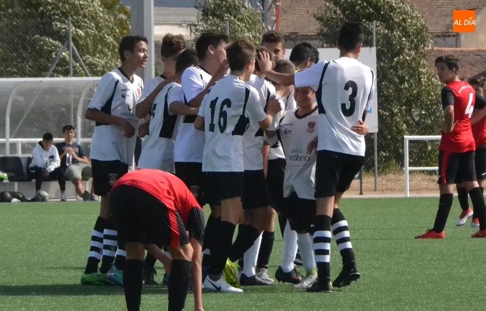 Foto 9 - [MARCADOR 13|14 OCT] El Cadete del Ciudad Rodrigo consigue su 1&ordf; victoria con goleada incluida  