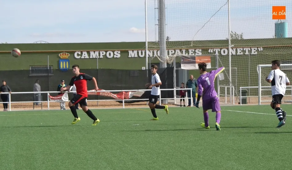 Foto 7 - [MARCADOR 13|14 OCT] El Cadete del Ciudad Rodrigo consigue su 1&ordf; victoria con goleada incluida  