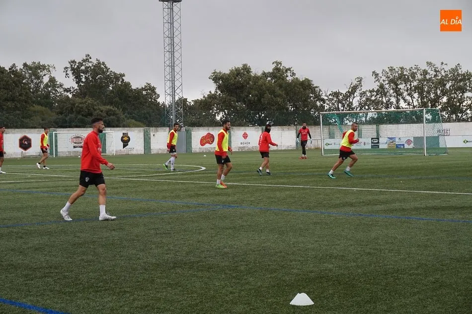 Foto 6 - Duelo de altura para el CD Guijuelo que visita al San Sebasti&aacute;n de los Reyes