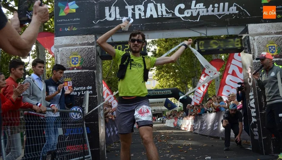 Antonio Dávila entra el primero en la meta del Ultra La Covatilla