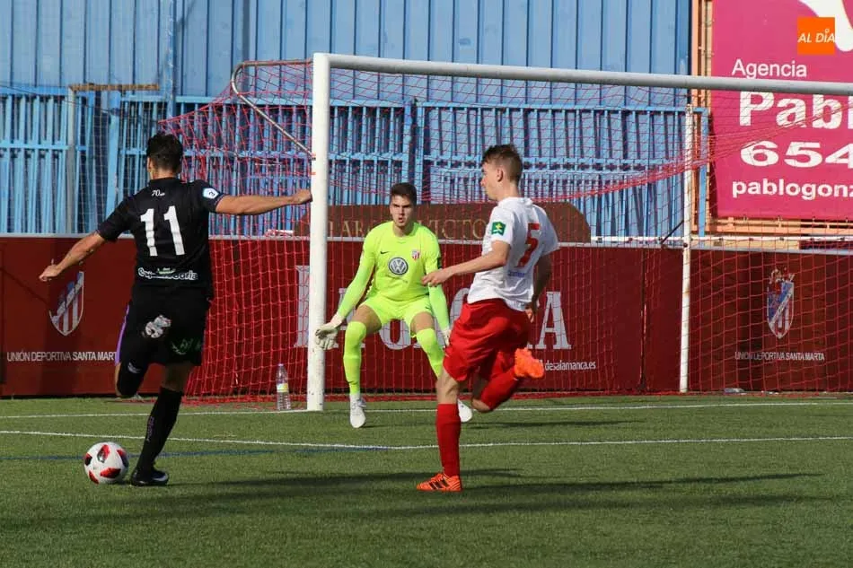 Foto 8 - Un Numancia B m&aacute;s pr&aacute;ctico hace sangre de un desacertado Santa Marta (0-4)
