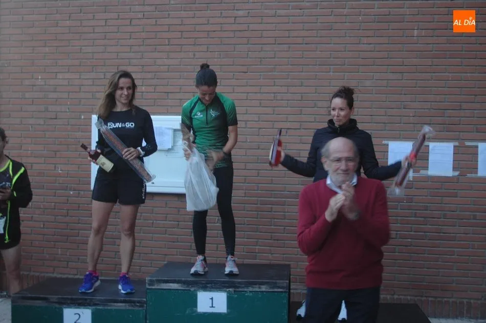 Foto 7 - Antonio Cerezo y Ver&oacute;nica S&aacute;nchez se imponen en la III Carrera de Vitigudino  