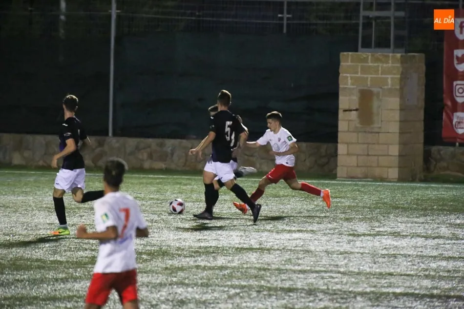 Foto 10 - El Santa Marta da un golpe de autoridad superando al Legan&eacute;s (2-0)
