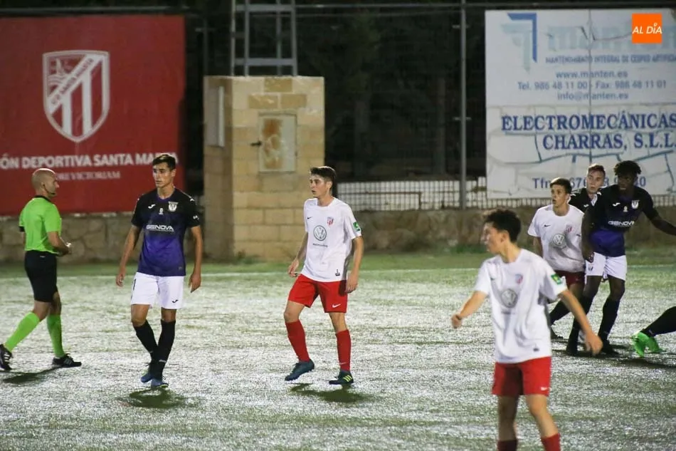 Foto 5 - El Santa Marta da un golpe de autoridad superando al Legan&eacute;s (2-0)