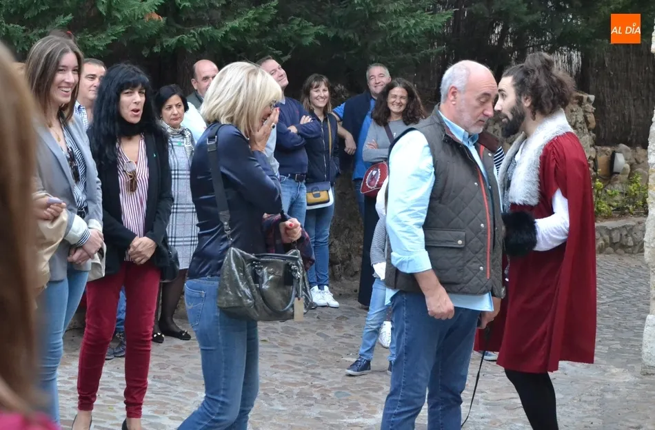 Foto 7 - Nuevo &eacute;xito de asistencia a la primera visita teatralizada del oto&ntilde;o al Parador  