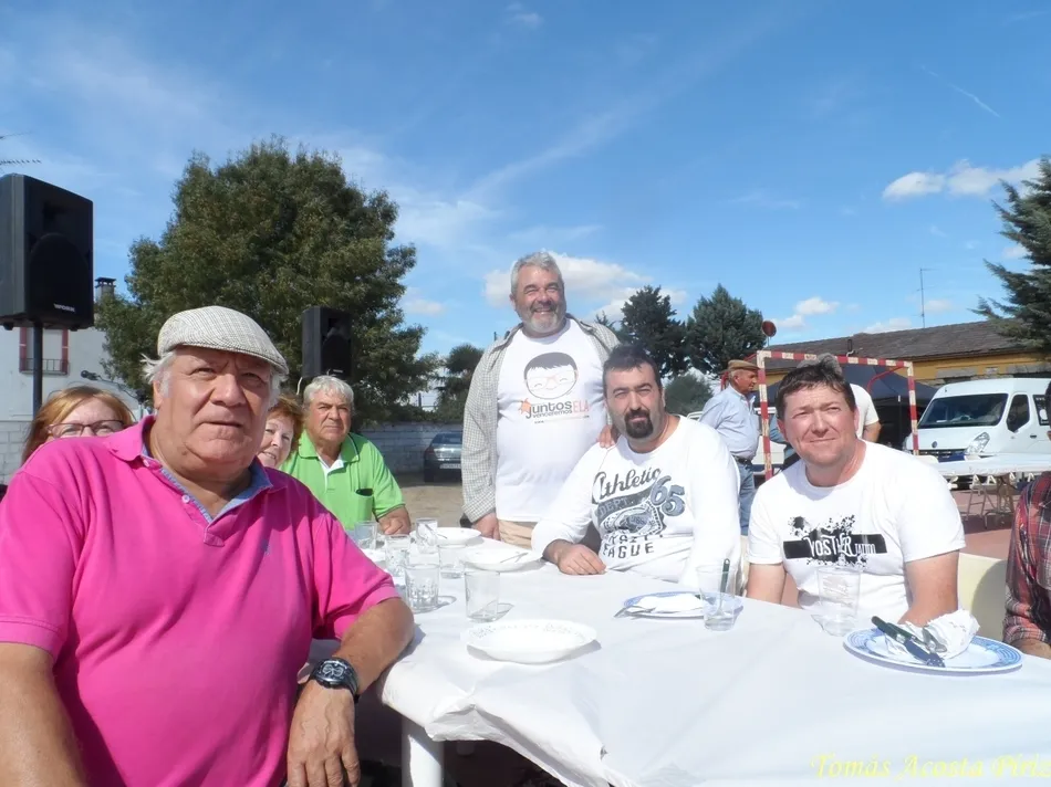 Foto 10 - Asociaciones de mayores de La Azaba y El Rebollar se re&uacute;nen en Ituero para celebrar la matanza  