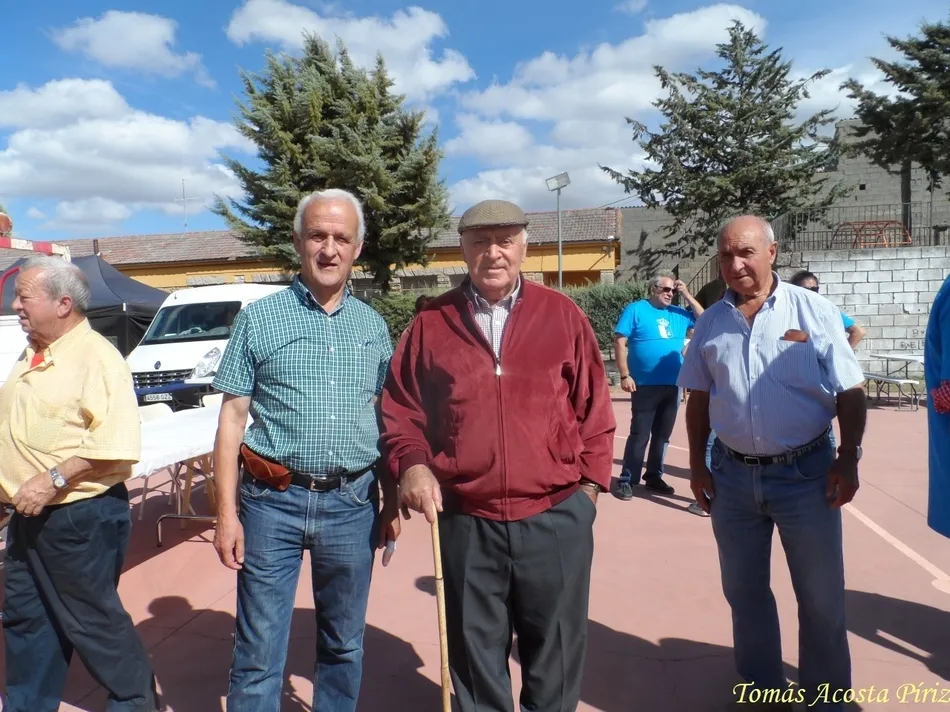 Foto 11 - Asociaciones de mayores de La Azaba y El Rebollar se re&uacute;nen en Ituero para celebrar la matanza  