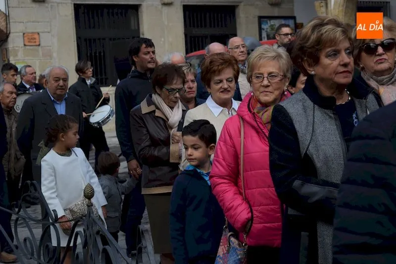 Foto 4 - Santa Teresa de Jes&uacute;s regresa de la clausura entre el fervor de los albenses