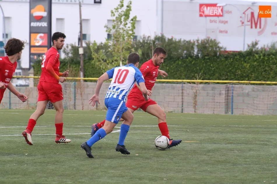 Foto 3 - El B&eacute;jar vuelve a la senda del triunfo ante el Simancas, empate del Ciudad Rodrigo y derrotas de...