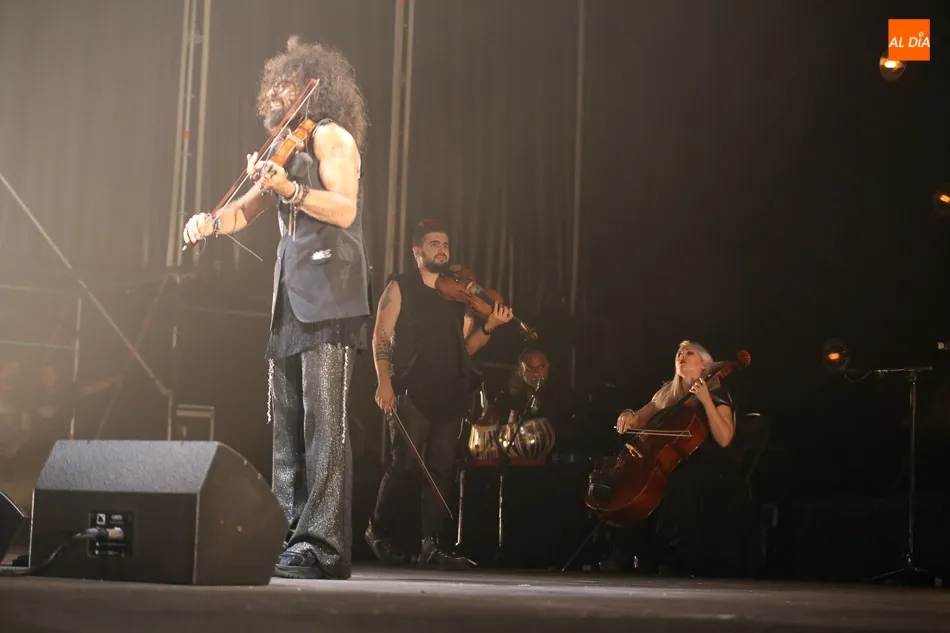Foto 5 - Ara Malikian realiza un viaje por el Siglo de Oro en el&nbsp;Multiusos S&aacute;nchez Para&iacute;so  