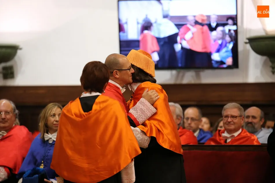 Foto 11 - La USAL refuerza sus lazos con Iberoam&eacute;rica con la investidura como honoris causa de Rebeca...