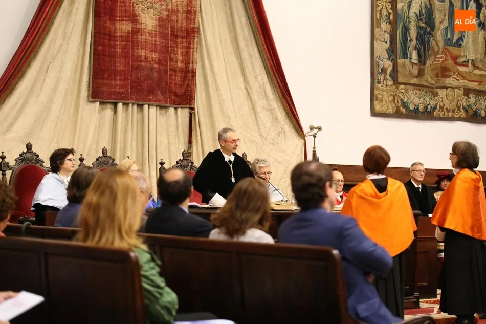 Foto 3 - La USAL refuerza sus lazos con Iberoam&eacute;rica con la investidura como honoris causa de Rebeca...
