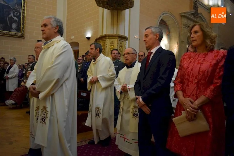 Foto 6 - El Obispo de Salamanca, Mons Carlos L&oacute;pez, oficia una eucarist&iacute;a repleta de autoridades