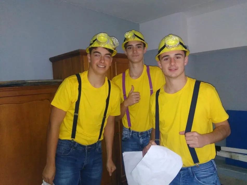 Foto 7 - Los alumnos del colegio Santa Teresa de Jes&uacute;s celebran la fiesta en honor a su patrona  