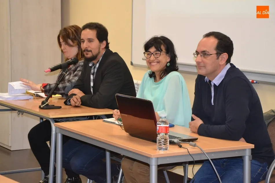 Foto 5 - La Universidad de la Experiencia inaugura el curso 18/19 festejando el VIII Centenario de la USAL  