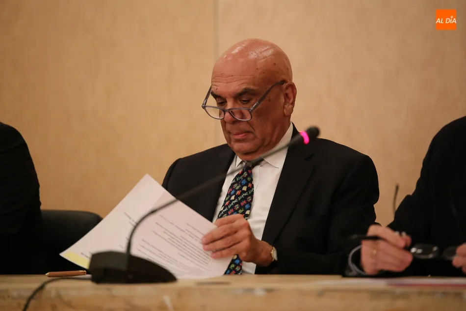Foto 3 - Jorge Alberto Lozoya encabeza un coloquio sobre la globalizaci&oacute;n cultural en la Hospeder&iacute;a...