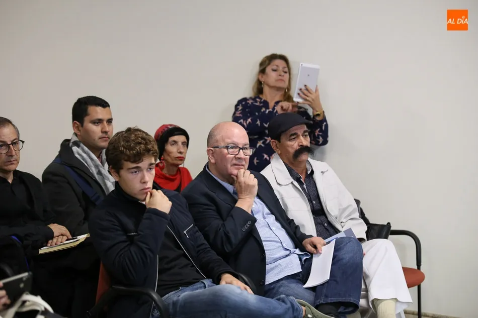 Foto 6 - La Sala de la Palabra acoge la presentaci&oacute;n de cuatro antolog&iacute;as especialmente publicadas por el...