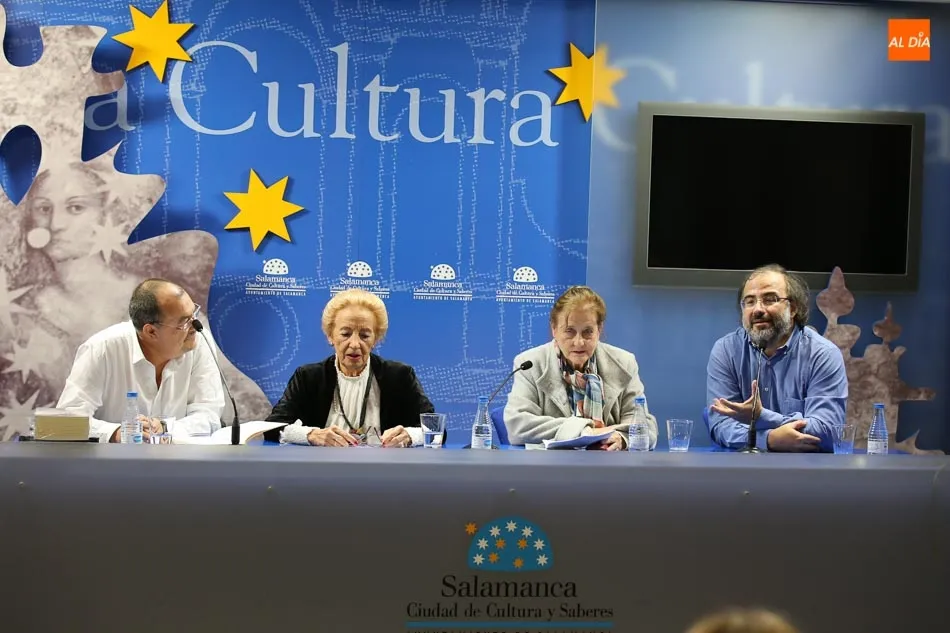 Foto 2 - La Sala de la Palabra acoge la presentaci&oacute;n de cuatro antolog&iacute;as especialmente publicadas por el...