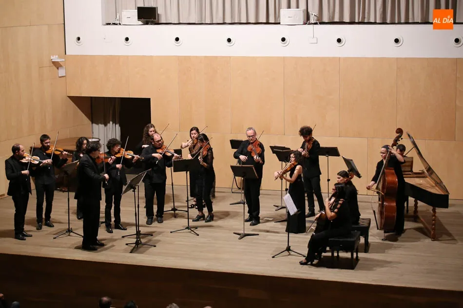 Foto 6 - La Orquesta Barroca de la USAL dedica un concierto a Bach y Haendel&nbsp;en la Hospeder&iacute;a Fonseca  