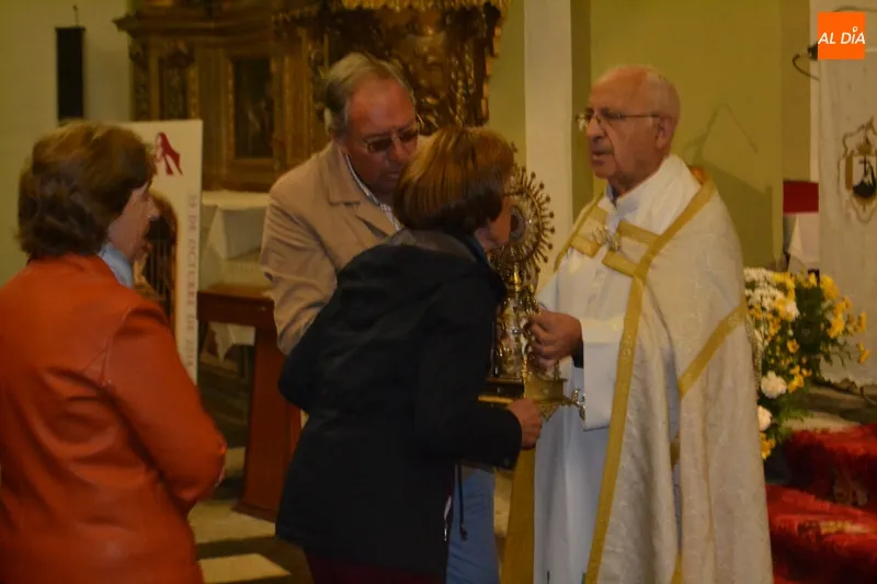 Foto 8 - La reliquia de Santa Teresa y las honras a su figura centran la atenci&oacute;n en el d&iacute;a grande de su...
