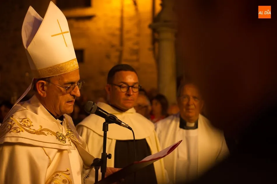 Foto 11 - La villa ducal despide el A&ntilde;o Jubilar Teresiano con la procesi&oacute;n de Santa Teresa y el santo Brazo