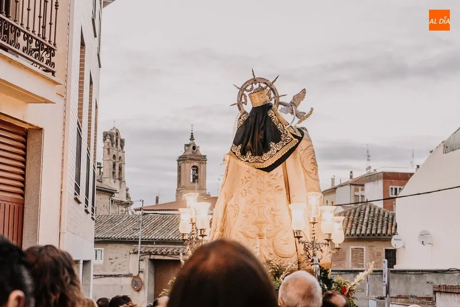Foto 9 - La villa ducal despide el A&ntilde;o Jubilar Teresiano con la procesi&oacute;n de Santa Teresa y el santo Brazo