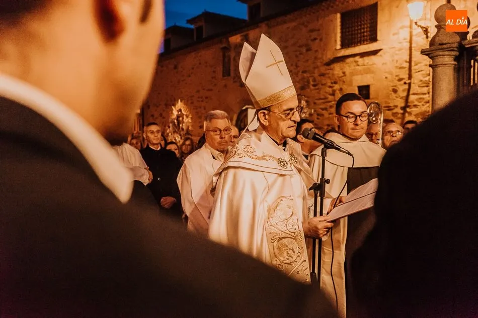 Foto 6 - La villa ducal despide el A&ntilde;o Jubilar Teresiano con la procesi&oacute;n de Santa Teresa y el santo Brazo