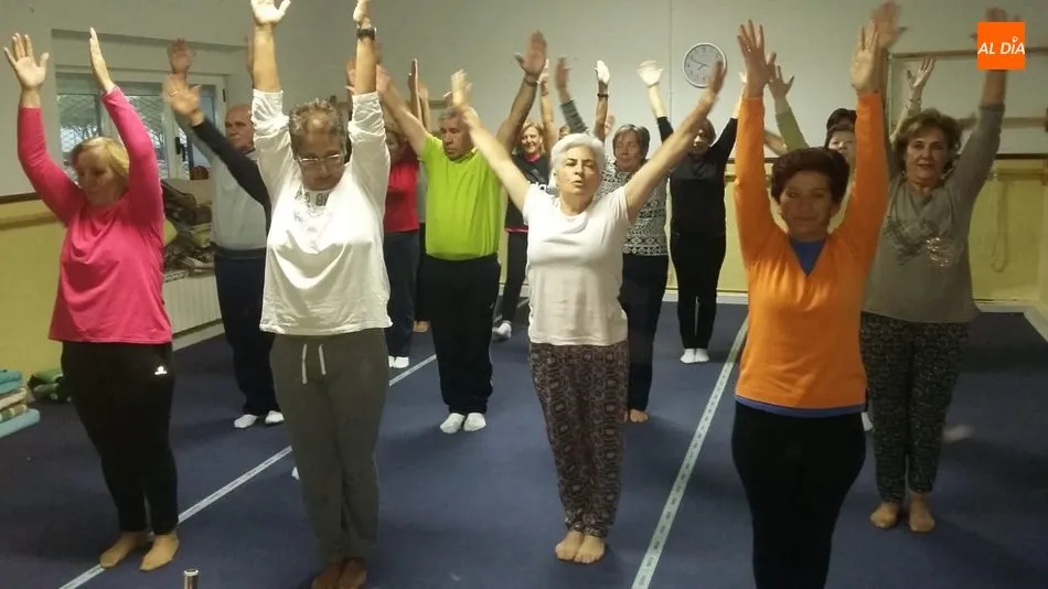 Foto 2 - En Cip&eacute;rez cuidan la mente y el cuerpo con clases de yoga  