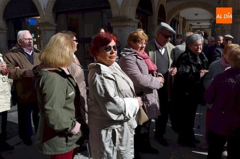 Foto 9 - La tercera edad disfruta de su d&iacute;a en las fiestas de Santa Teresa