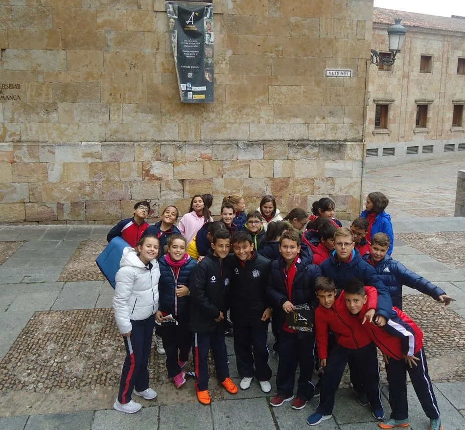 Foto 9 - Los alumnos del colegio Padres Trinitarios visitan la exposici&oacute;n &nbsp;&lsquo;Con A de astr&oacute;nomas&rsquo;  
