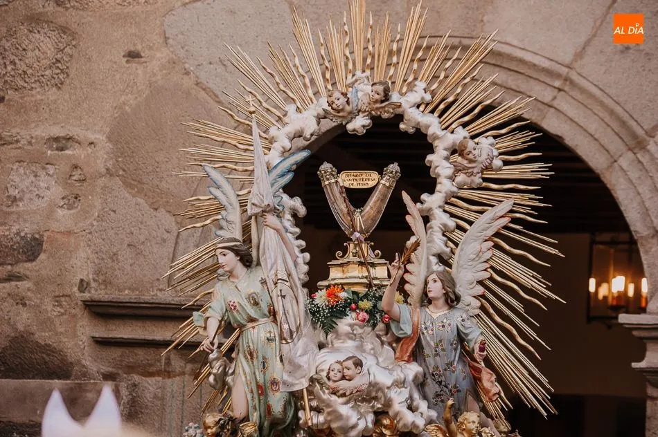 El brazo de Santa Teresa en la procesión del domingo 15 de octubre