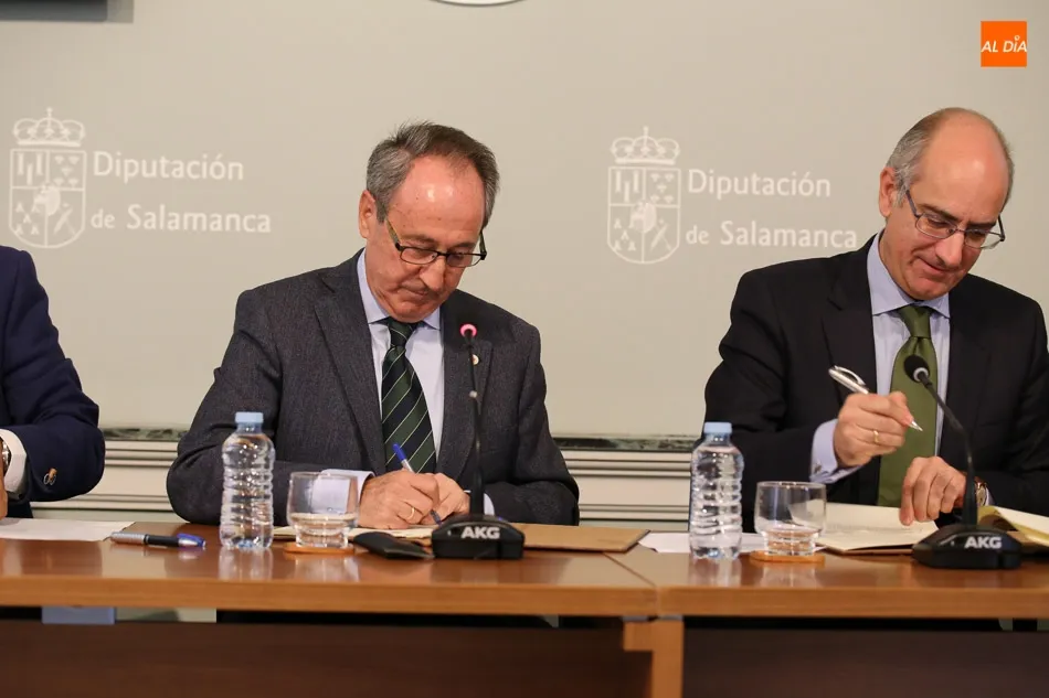 Foto 2 - La Diputaci&oacute;n aporta 105.000 euros a Cruz Roja para atender las necesidades sociales de la...