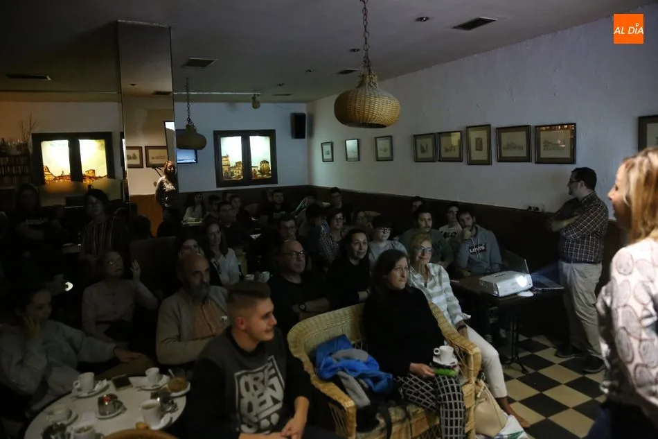 Foto 3 - Caf&eacute; Cient&iacute;fico destierra los secretos de la otredad humana en el Alcarav&aacute;n  
